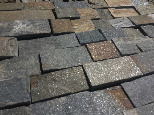 Плитка пилёная златолит Уральский для цоколя, отмостки купить в Кызыле