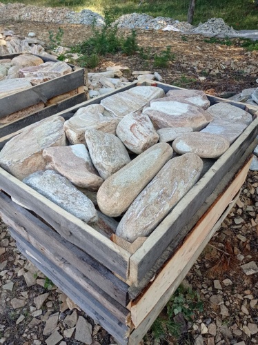 Златолит жёлтый, жёлто-зелёный глыбки и валуны для ланшафтного дизайна купить в Кызыле