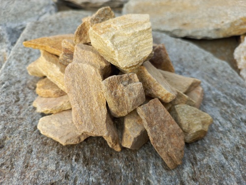 Златолит жёлтый декоративная каменная крошка купить в Кызыле