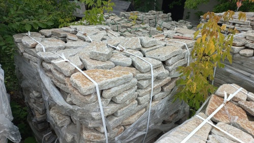 Гранитный плитняк галтованный для парковки купить в Кызыле