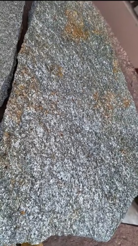 Плитняк златолит серебристый для цоколя, отмостки купить в Кызыле