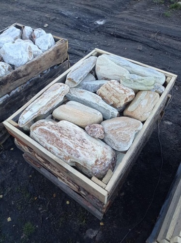 Златолит жёлтый, жёлто-зелёный глыбки и валуны для ланшафтного дизайна купить в Кызыле