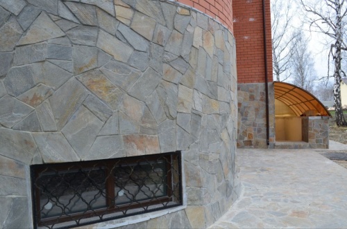 Плитняк златолит Уральский для цоколя, отмостки купить в Кызыле